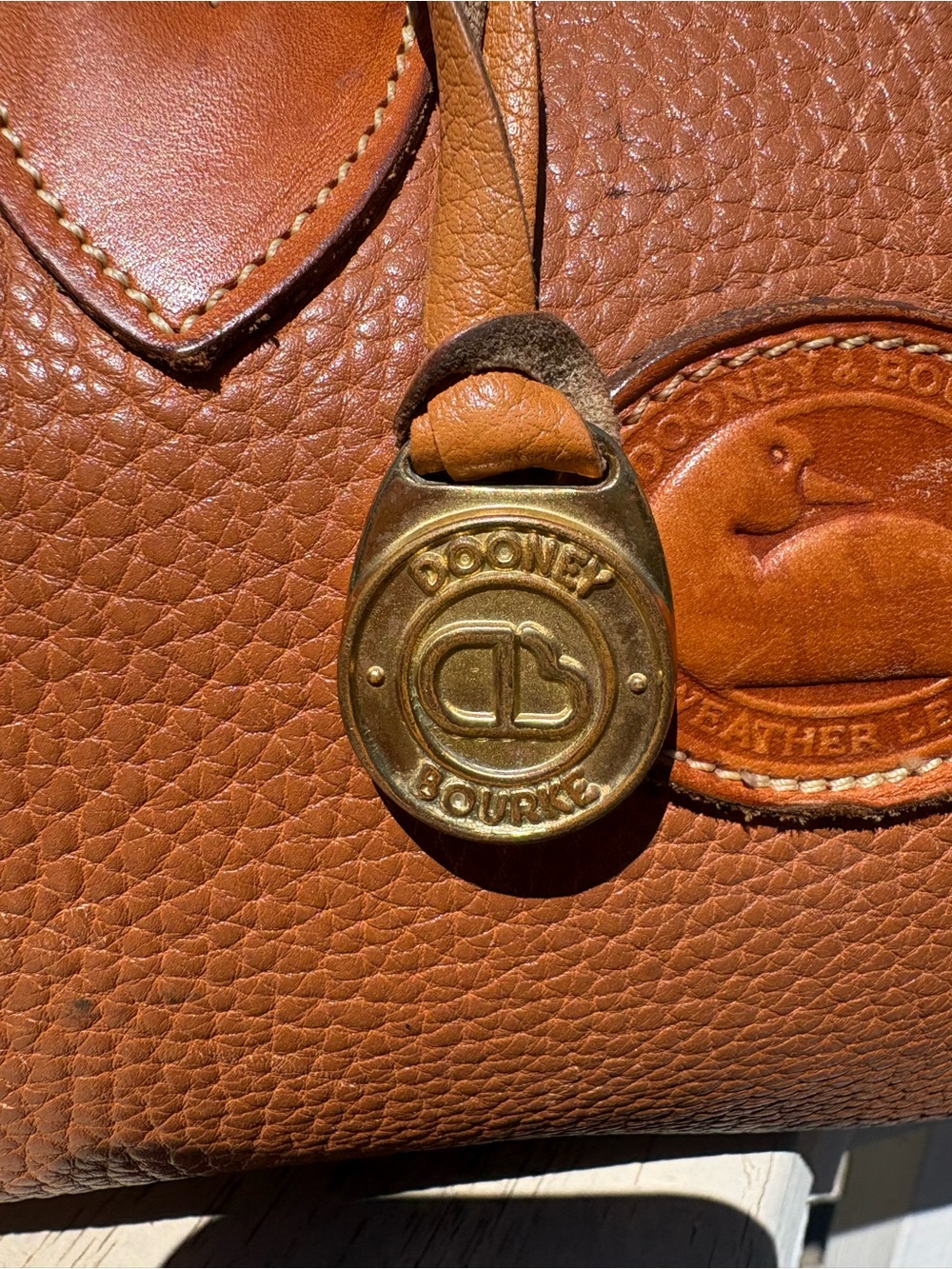 RARE VINTAGE Dooney and Bourke Brown Leather Bowler Bag\ Satchel English Tan - Picture 2 of 16